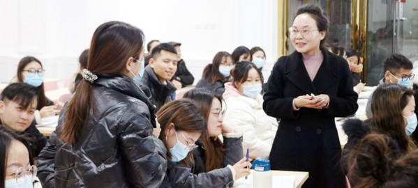 吴堡 专家指导+名师授课+培优补弱+日清月结的教学模式