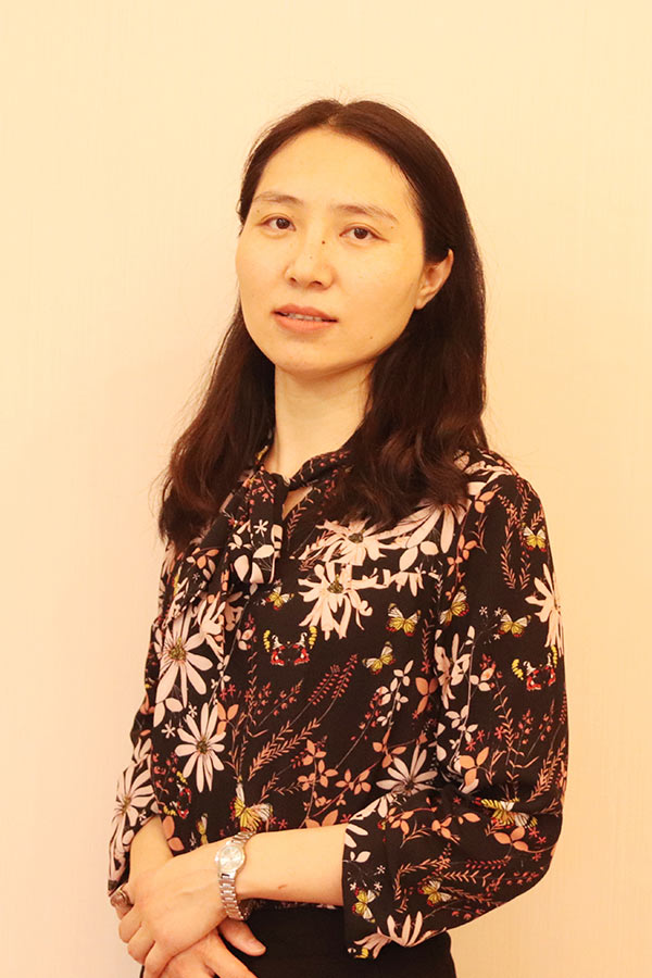 吴堡王晓娜 研究生学历,毕业于华南师范大学