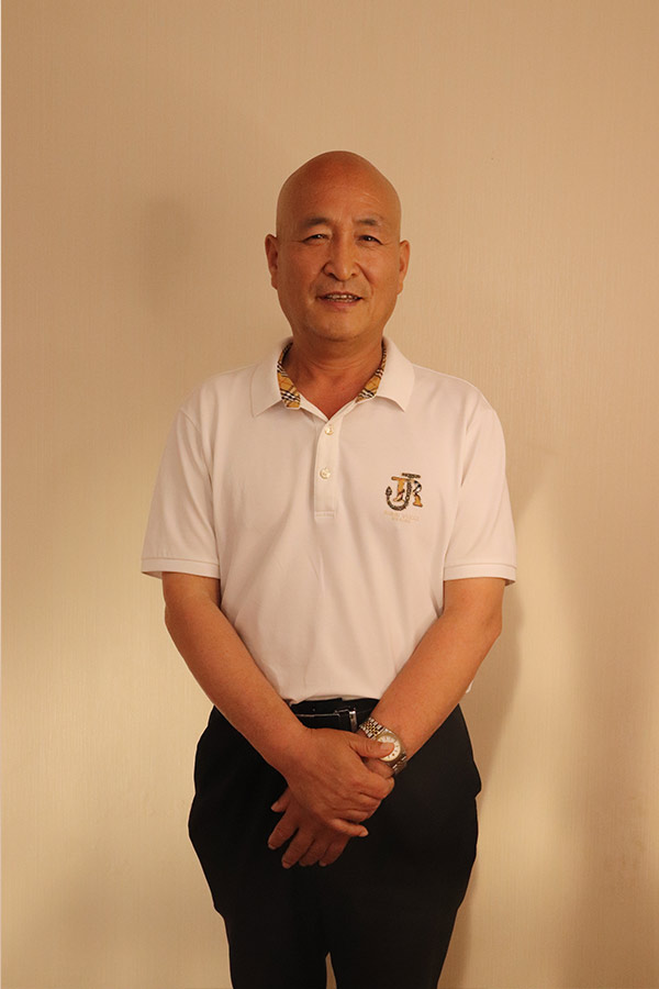 吴堡杨养民 本科学历，毕业于陕西师范大学